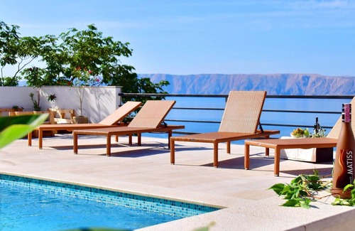 Klenovica House | Stunning private villa with WIFI, A/C, private pool, hot tub, TV, terrace, pets allowed and park...