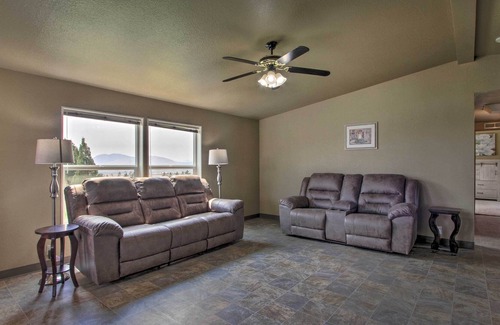 Helena Valley Northwest House | Stunning & Quiet Helena Home w/ Covered Porch