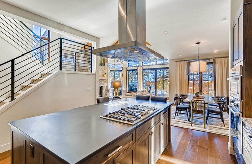 Fairmount On The River House | Stunning retreat on the shores of the Blue River, minutes from Breckenridge