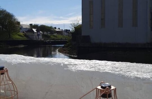Girvan House | Stunning Riverside Town House with views, Ayrshire