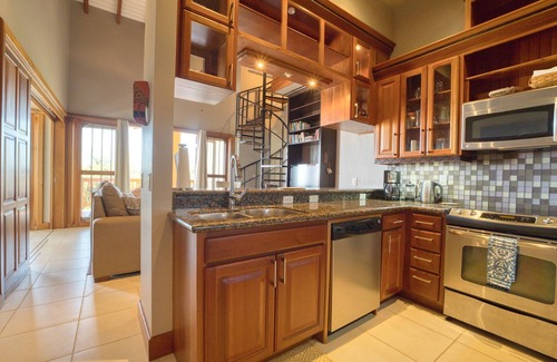 Cocoplum Apartment | Stunning Sea and Pool View Apartments Ideal for Group Getaways