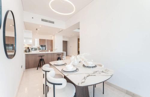 Dubai Maritime City Apartment | Stunning Sea View Escape at Anwa by Omniyat