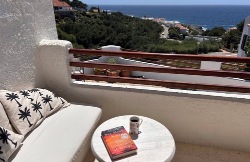 Binibeca House | Stunning Sea Views at Villa Nostrum, AC & Short Walk to Beach & Bars