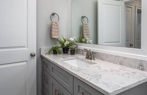 Greensboro House | Stunning & Spacious 3 Br 3 Bath Townhome Near Everything!