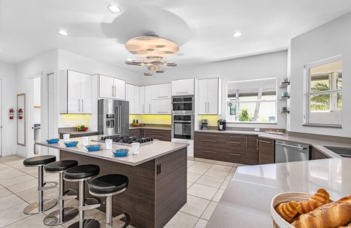 Peninsula Point House | Stunning Sunsets and Waterfront Elegance - Sunset Shore on 28th - Roelens