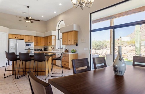 Apache Junction House | Stunning Superstition Views Private Putting Green
