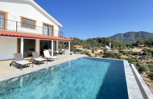 Ortaca Villa | Stunning View 4 Bedroom Villa in Gokbel Dalyan