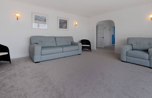 Charmouth House | STUNNING VIEW, pet friendly, country holiday cottage in Charmouth