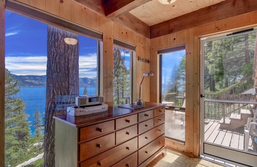 Crystal Bay Condo | Stunning Views at Stargazer | Lakefront Studio!