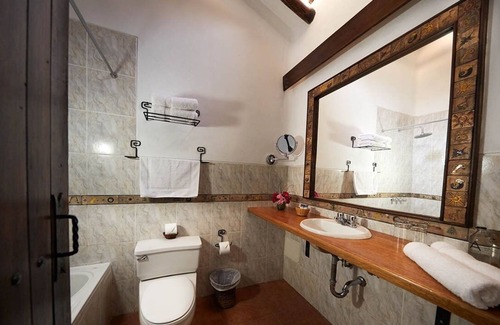 Huaran House | Stunning views, breakfast included, amazing location, Standard- room ASV