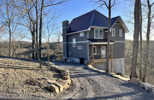Smithville House | Stunning views of Center Hill Lake and mountains from this NEW build dream house