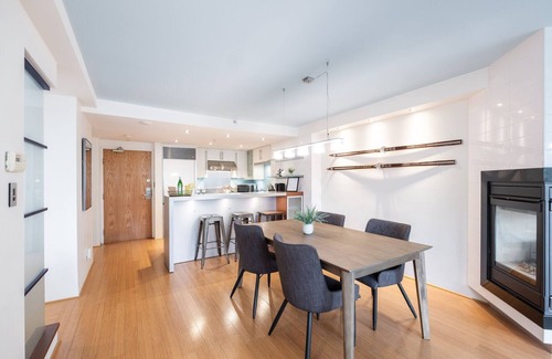 Upper Village Condo | Stunning views | Ski-in/out | Pool | Hot Tub | BBQ