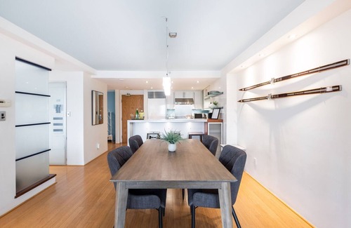Upper Village Condo | Stunning views | Ski-in/out | Pool | Hot Tub | BBQ