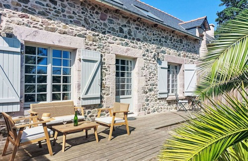 Plurien House | Stunning villa for 3 guests with WIFI, TV and patio