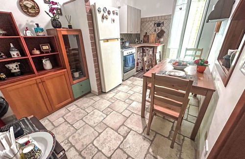 Mola di Bari House | Stunning villa for 2 people with WIFI, A/C, TV and terrace