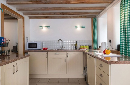 Pantymwyn House | Stunning villa for 2 guests with WIFI and TV
