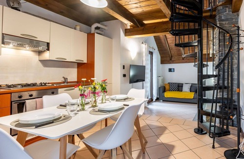 Mergozzo House | Stunning villa for 2 people with WIFI and TV