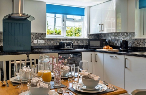 Redruth House | Stunning villa for 4 people with WIFI