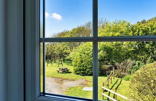 Redruth House | Stunning villa for 4 people with WIFI