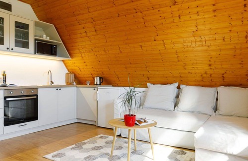 Badacsonytomaj House | Stunning villa for 4 guests with A/C, WIFI, TV and balcony