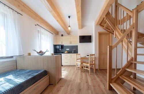 Straz nad Nezarkou House | Stunning villa for 5 guests with WIFI, TV, terrace and pets allowed