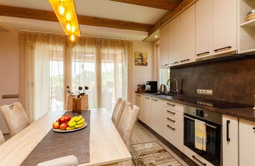 Revfulop Villa | Stunning villa for 6 people with WIFI, TV and terrace