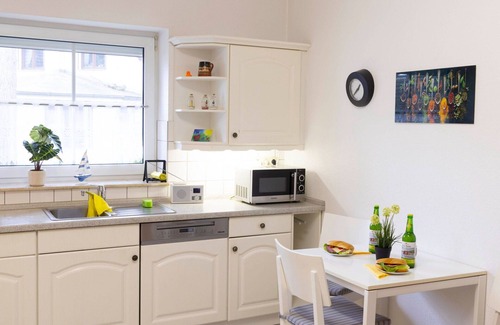 Lubmin House | Stunning villa for 5 people with WIFI, TV, terrace and pets allowed