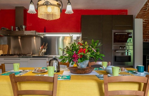 Cortazzone House | Stunning villa for 8 guests with private pool, TV, patio, pets allowed and panoramic view