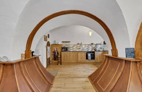 Bury St Edmunds House | Stunning villa for 4 guests with WIFI and pets allowed