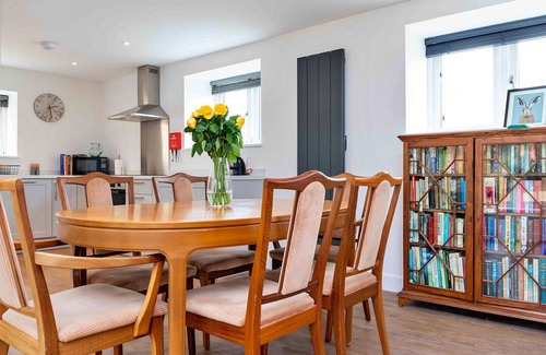Thurlby House | Stunning villa for 6 people with WIFI and pets allowed
