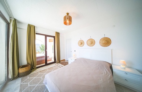 Bodrum City Center Villa | Stunning Villa in Bodrum with Jacuzzi, Bodrum