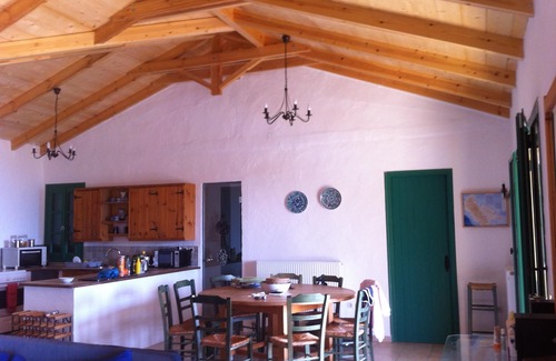 Skinaria Villa | Stunning villa in the North of the Island near Port Nicholas