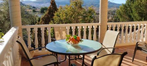 Moratalla Villa | Stunning Villa - Infinity Pool & Mountain Views