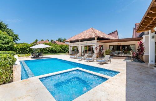 Casa de Campo Villa | Stunning Villa with Private Pool and Jacuzzi in Casa de Campo