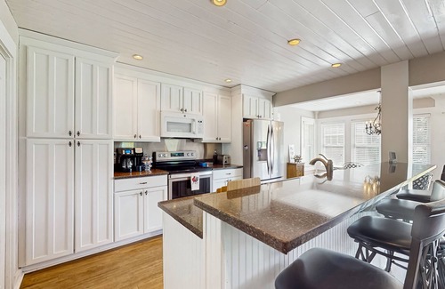 Sea Trail House | Stunning waterfront coastal home close to the beach and local attractions