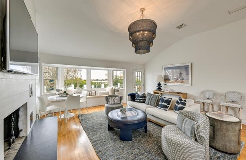 Westhampton Beach House | Stunning Westhampton Beach Home with Private Pool