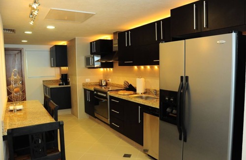 South Hotel Zone Condo | Stunningly Appointed Hotel Zone Beachfront Luxury with Breathtaking Views