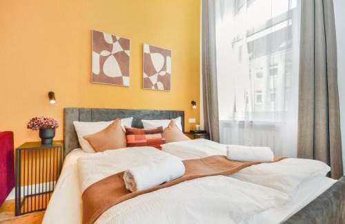 Bielefeld Apartment | Stylisches Altbau-Loft nahe Bielefeld Hbf mit Outdoor-Oase