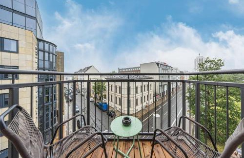 Zentrum-Ost Apartment | Stylisches zentrales City-Apartment mit 2 Balkonen