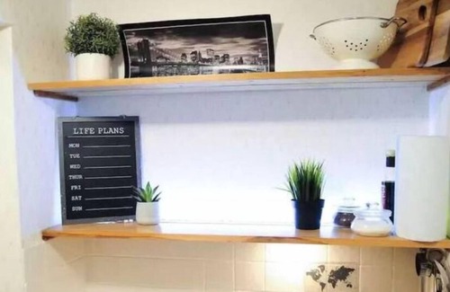 Glasgow Apartment | Stylish 1 Bed Flat With Free Parking