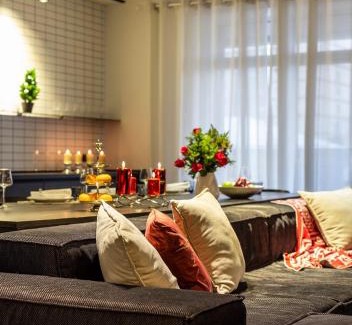 Dnipro Apartment | Stylish 1 bedroom studio near Most City