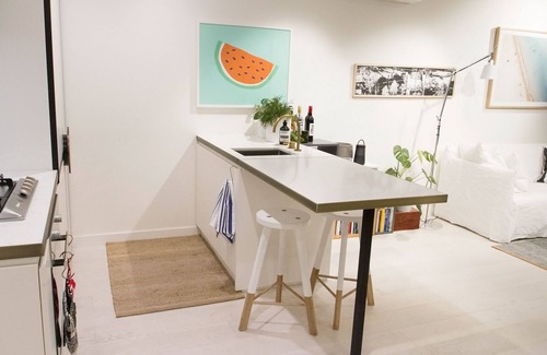 Collingwood Apartment | Stylish 1BD in the Heart of Collingwood