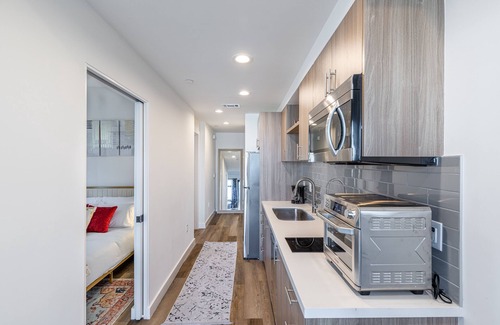 Wilshire Apartment | Stylish 1BD Long Term Stay 9-min to Hollywood DTLA