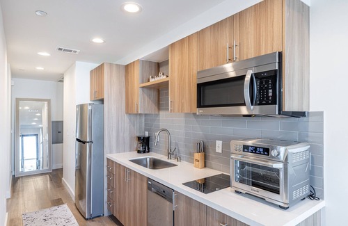 Wilshire Apartment | Stylish 1BD Long Term Stay 9-min to Hollywood DTLA