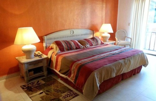 South Hotel Zone Hotel | Stylish 1BR Condo with Pool in Park Royal Los Tules