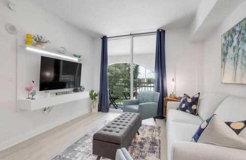 Boynton Beach Apartment | Stylish 1BR Condo Rooftop Pool Close to Beach