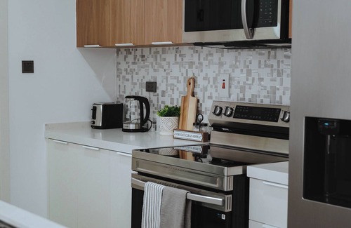 Barbican Apartment | Stylish 1BR Kingston apartment with Sunset Pool, gym. Near Bob Marley Museum