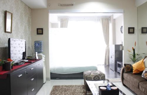 Hegarmanah Apartment | Stylish 1BR near ITB University at Dago Suites Apartment By Travelio