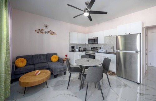 Venetian Road Settlement Apartment | Stylish 1BR in Venetian SJ Residences 106—WiFi, AC, just minutes from the beach!