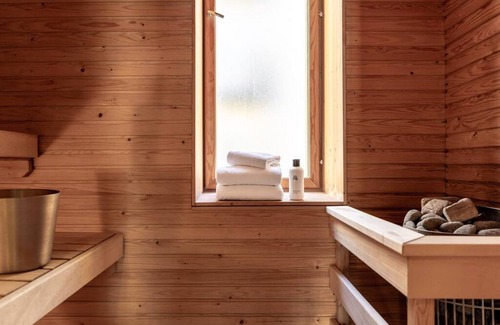 Punavuori Apartment | Stylish 1br with private sauna & balcony
